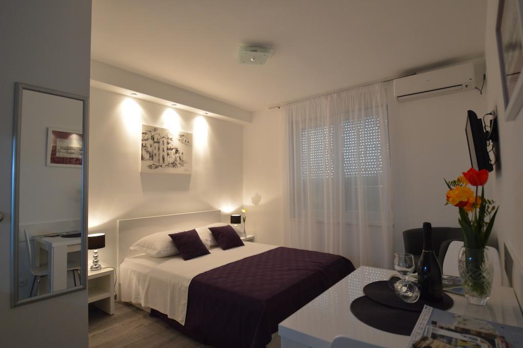 Downtown Main Street Studio Zadar Ruang foto